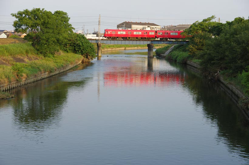 水写る