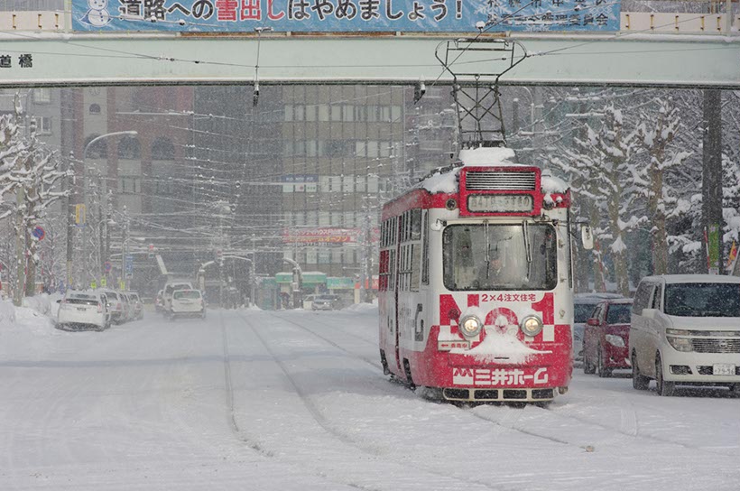 道路への雪出しはやめましょう