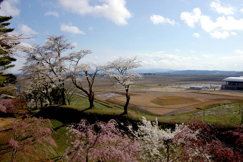 猪苗代城跡からの遠望(福島県)